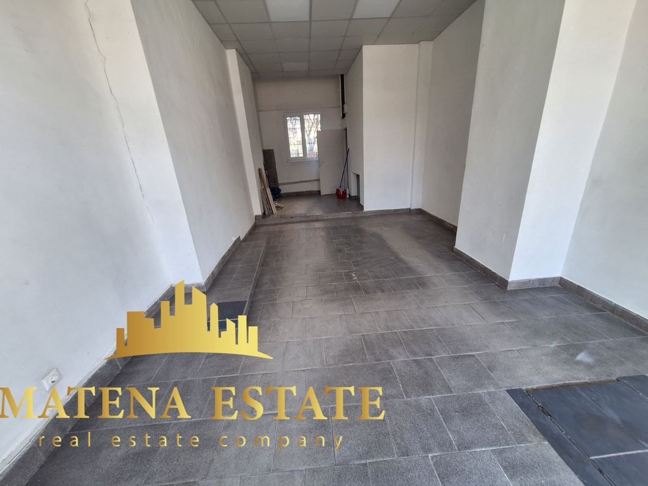 Продава МАГАЗИН, гр. София, Център, снимка 2 - Магазини - 54354551