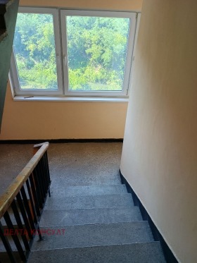 2 bedroom Prouchvane, Pernik 8