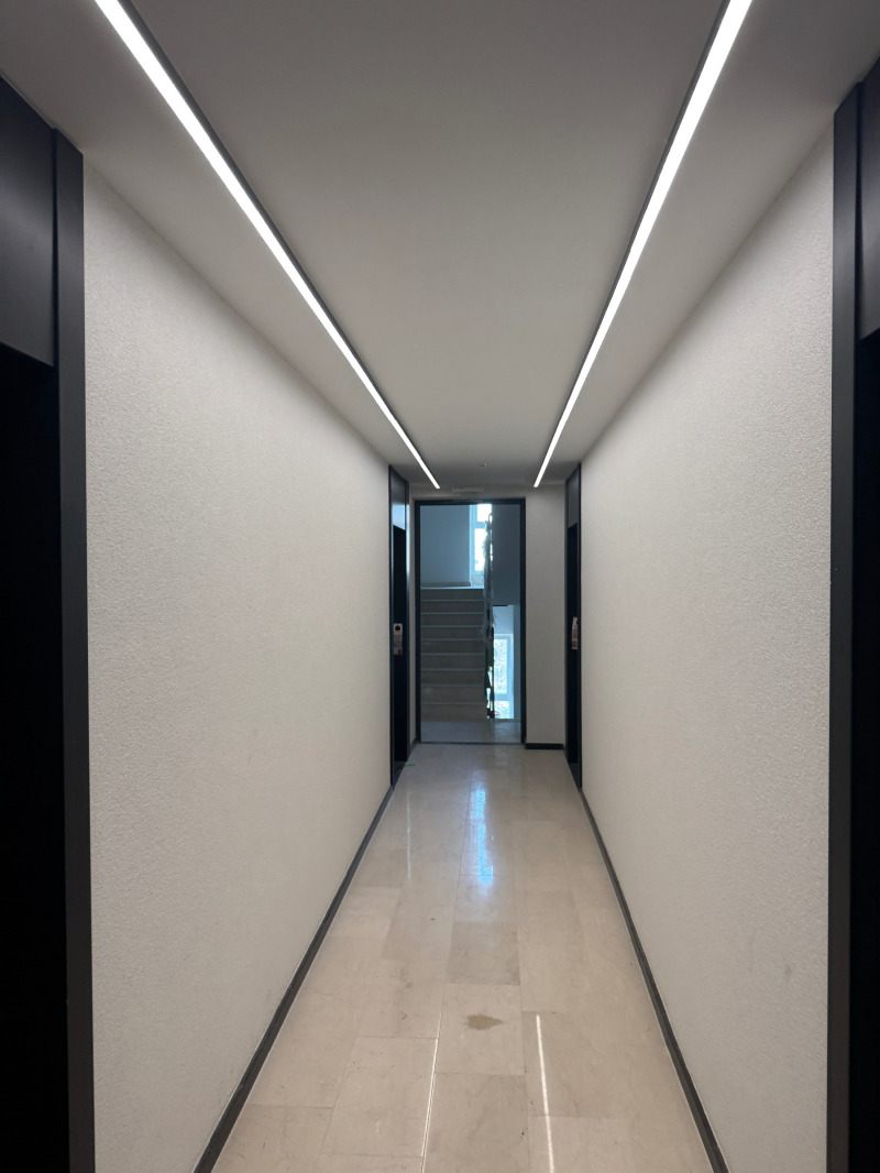 Продава 2-СТАЕН, гр. София, Банишора, снимка 2 - Апартаменти - 53003537