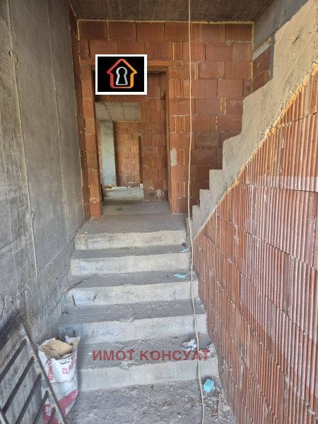 Продава  3-стаен град Враца , Център , 136 кв.м | 20512274