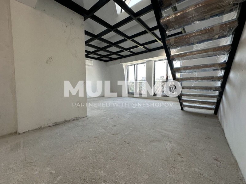 In vendita  Maisonette Sofia , Bakston , 121 mq | 88732720