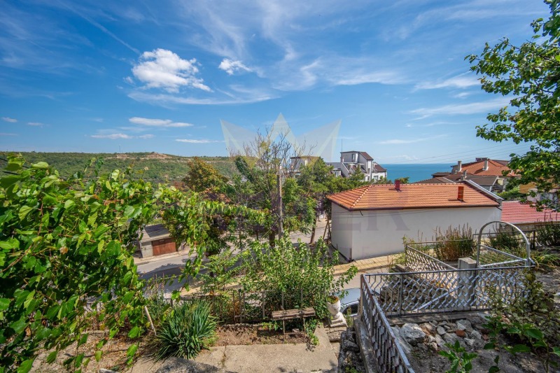 Продава КЪЩА, гр. Балчик, област Добрич, снимка 17 - Къщи - 53094581