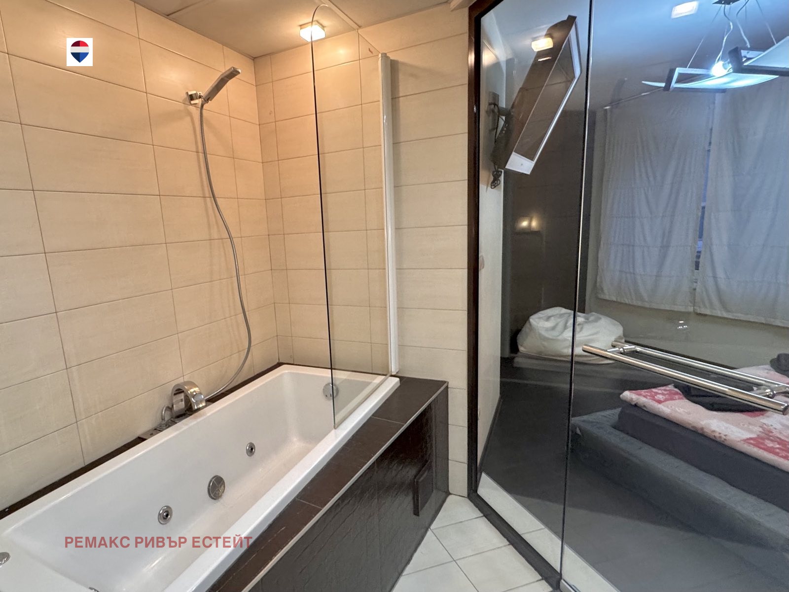 Продава АТЕЛИЕ, ТАВАН, гр. Русе, Център, снимка 7 - Апартаменти - 55614519