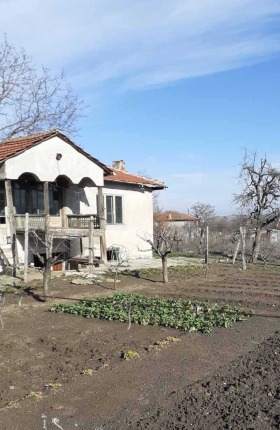 Продава къща област Пловдив с. Богданица - [1] 