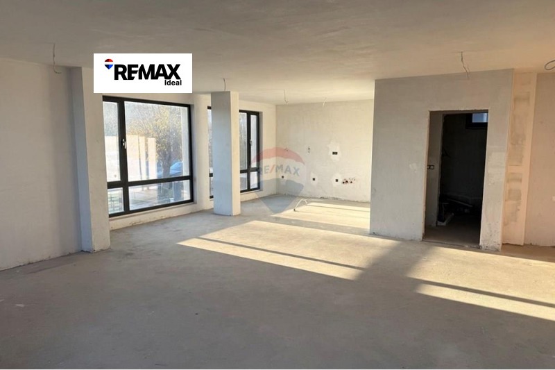 Продава 3-СТАЕН, гр. Варна, Галата, снимка 2 - Апартаменти - 52694813