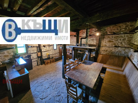 Hus Tsentar, Veliko Tarnovo 13