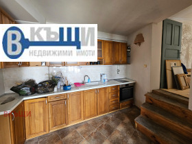 Hus Tsentar, Veliko Tarnovo 8