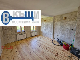 Hus Tsentar, Veliko Tarnovo 6