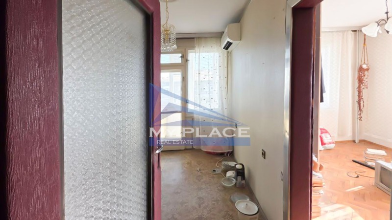Продава  3-стаен град Шумен , Военно училище , 93 кв.м | 49666901