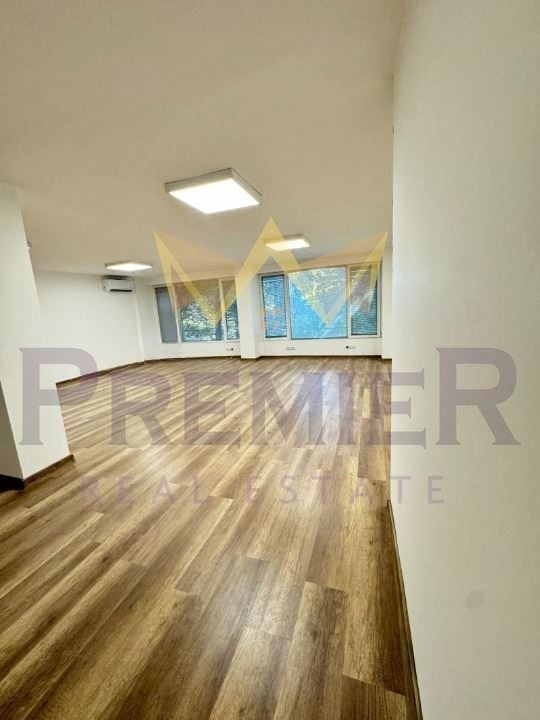 Продава ОФИС, гр. Варна, Бизнес хотел, снимка 2 - Офиси - 53031328