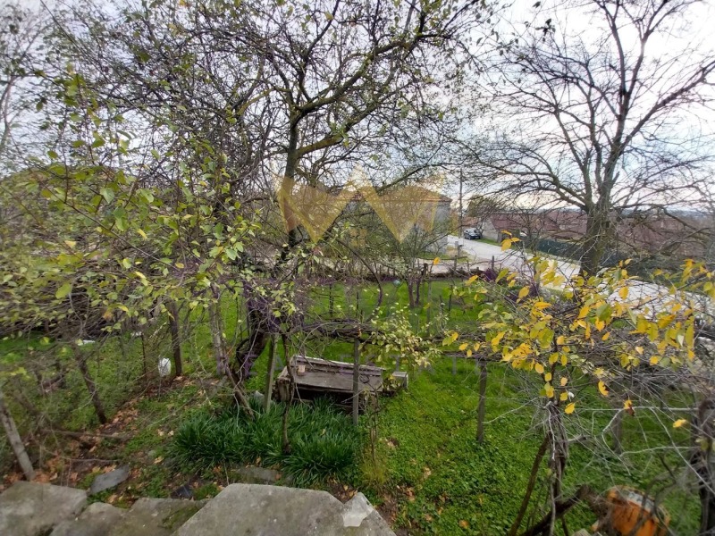 Продава КЪЩА, с. Здравец, област Варна, снимка 2 - Къщи - 52647048