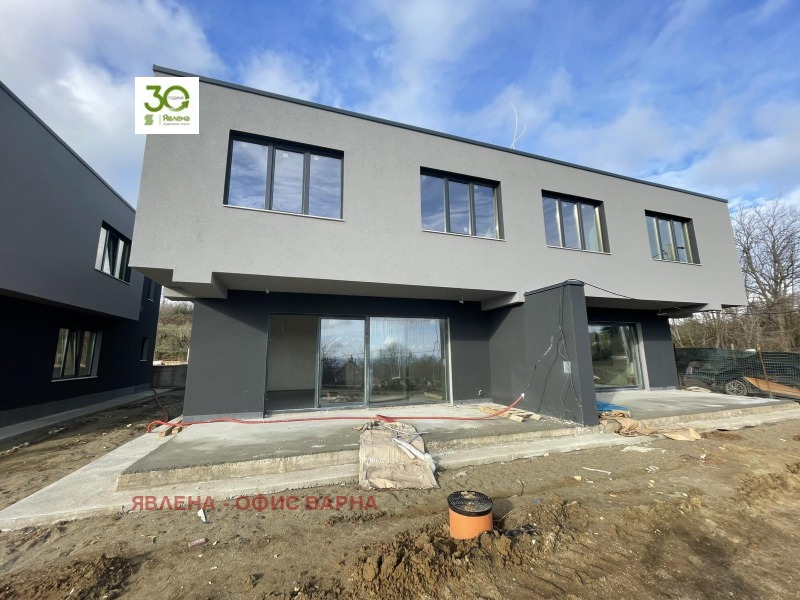 Продава КЪЩА, гр. Варна, Галата