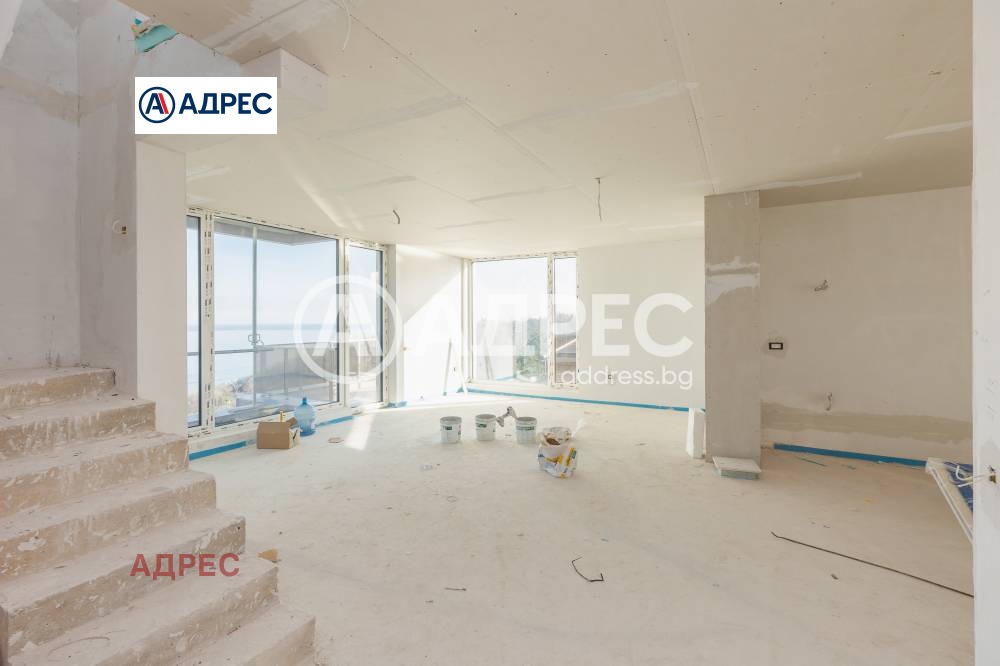 Продава МНОГОСТАЕН, гр. Варна, Галата, снимка 2 - Апартаменти - 53766442