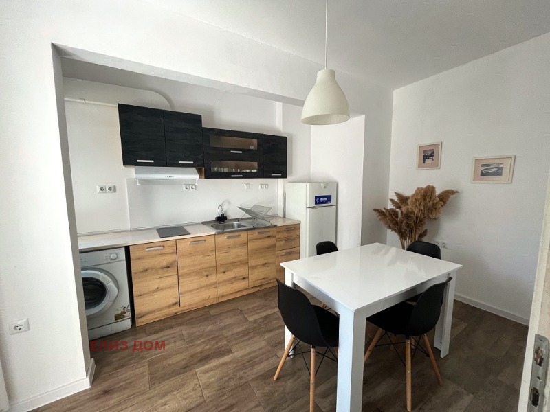 Продава  2-стаен, град Варна, Фестивален комплекс •  229 900 EUR • ID 30625121 — holmes.bg - [1] 