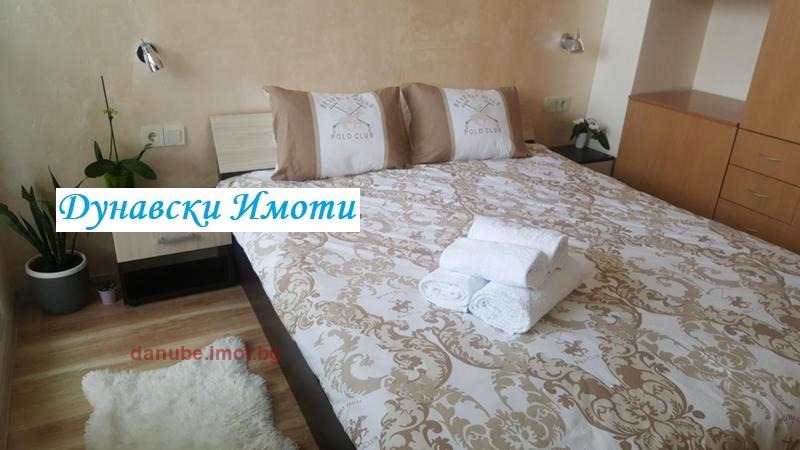 Продава 3-СТАЕН, гр. Русе, Възраждане, снимка 3 - Апартаменти - 53987588