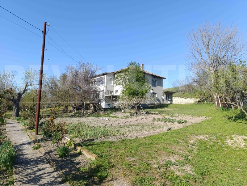 Na prodej  Dům oblast Dobrich , Obročište , 198 m2 | 79866754