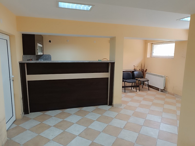 Продава  Къща област Добрич , гр. Генерал Тошево , 300 кв.м | 41614979 - изображение [8]