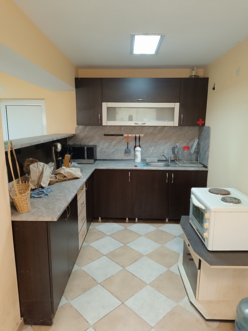 Продава  Къща област Добрич , гр. Генерал Тошево , 300 кв.м | 41614979 - изображение [9]