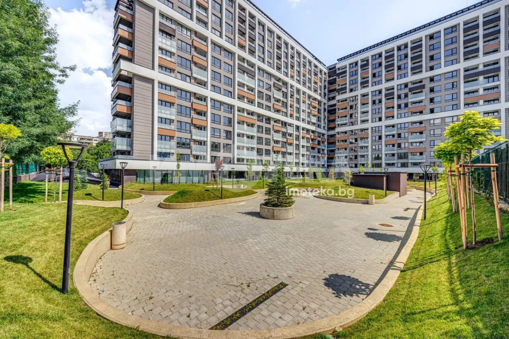 Продава 2-СТАЕН, гр. София, Център