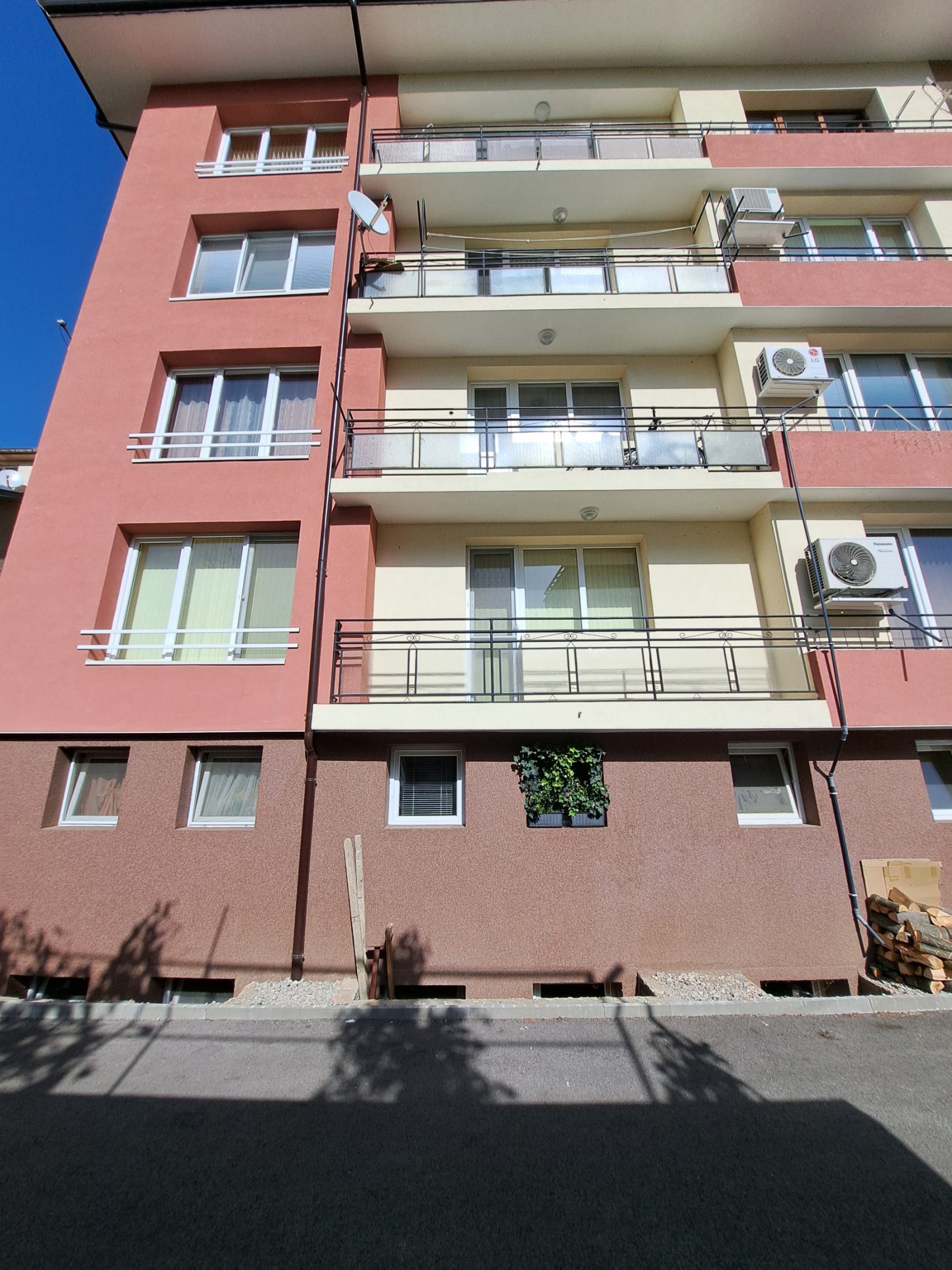 Продава 4-СТАЕН, гр. Ботевград, област София област, снимка 2 - Апартаменти - 53775833