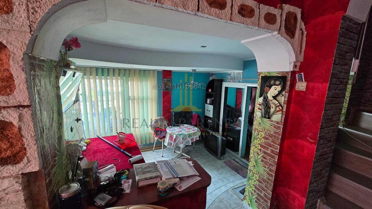 Продава КЪЩА, гр. Перник, Център, снимка 7 - Къщи - 53790571