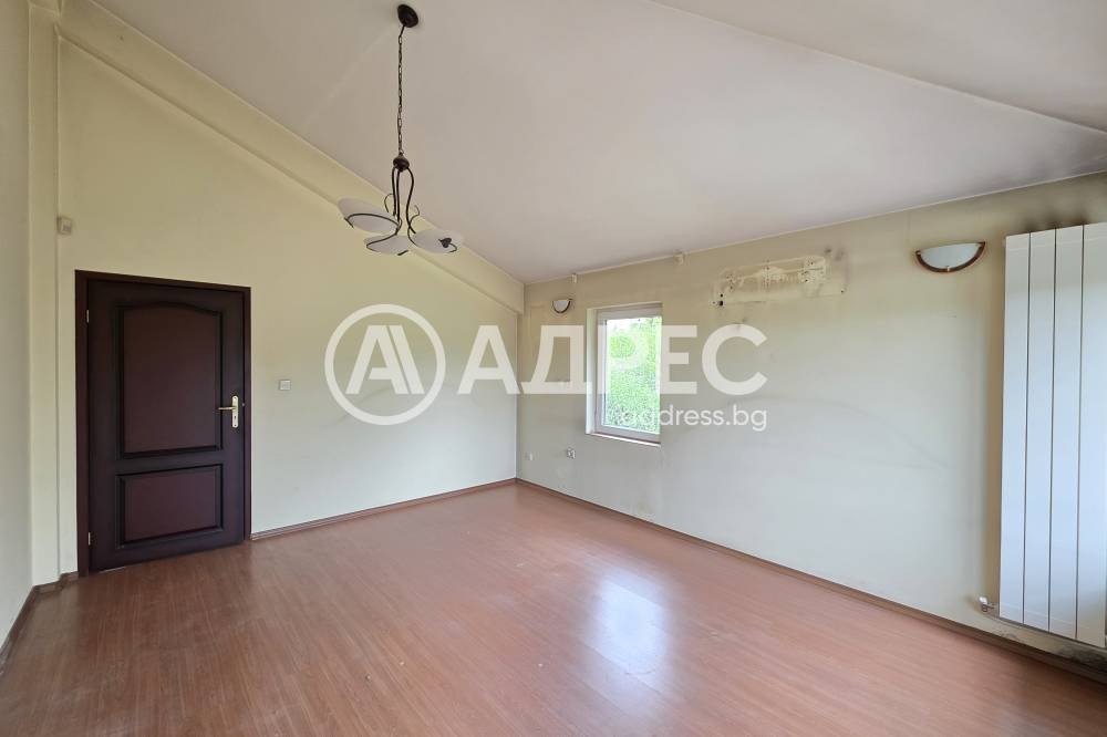 Продава КЪЩА, гр. София, Надежда 1, снимка 13 - Къщи - 54252169