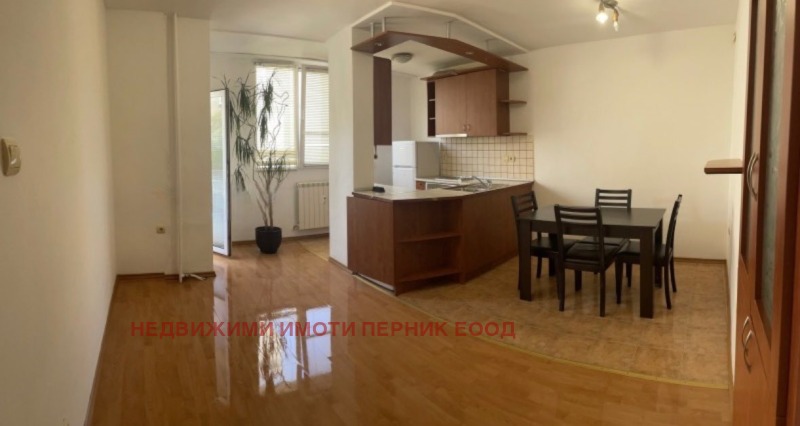 Продается  1 спальня Перник , Център , 84 кв.м | 39775783