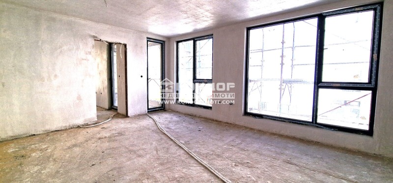 For Sale  2 bedroom Plovdiv , Hristo Smirnenski , 91 sq.m | 42123401 - image [2]