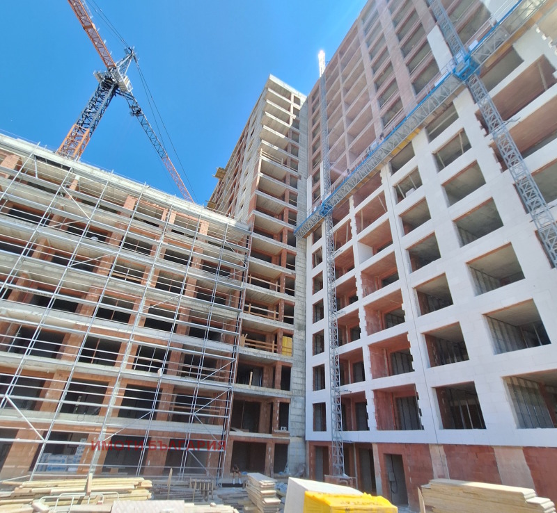 Продаја  2 спаваће собе Варна , Младост 1 , 220 м2 | 44610089 - слика [11]