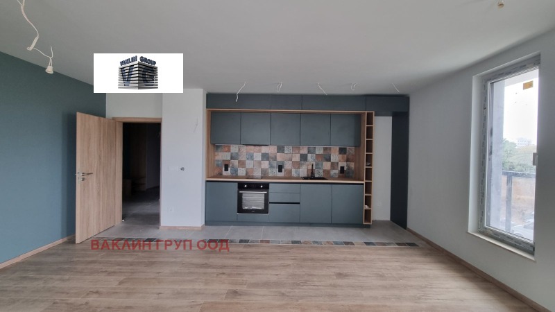 De vânzare  3 dormitoare Sofia , Mladost 4 , 165 mp | 83765013