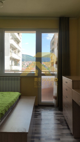 1 chambre Tsentar, Pernik 7