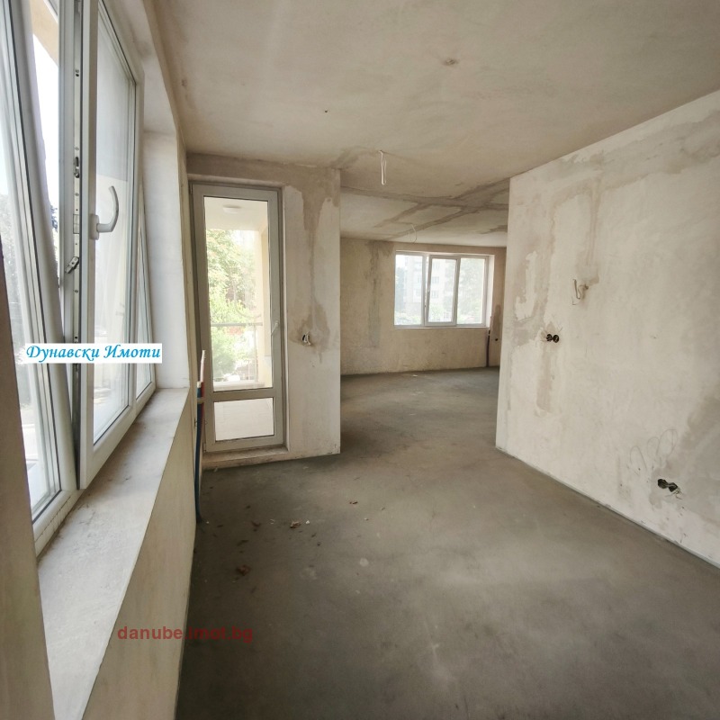 In vendita  2 camere da letto Ruse , Alei Vazragdane , 117 mq | 87644996 - Immagine [2]