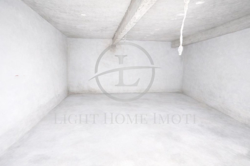 Продава ГАРАЖ, ПАРКОМЯСТО, гр. Пловдив, Кършияка