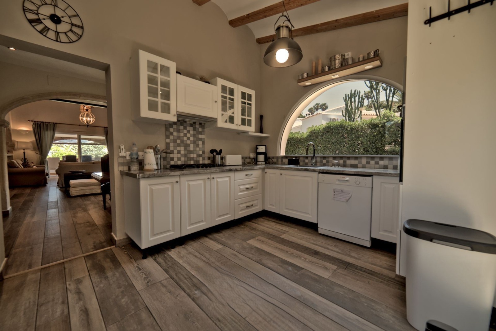 Продава ВИЛА, гр. София, Център, снимка 16 - Вили - 54343920