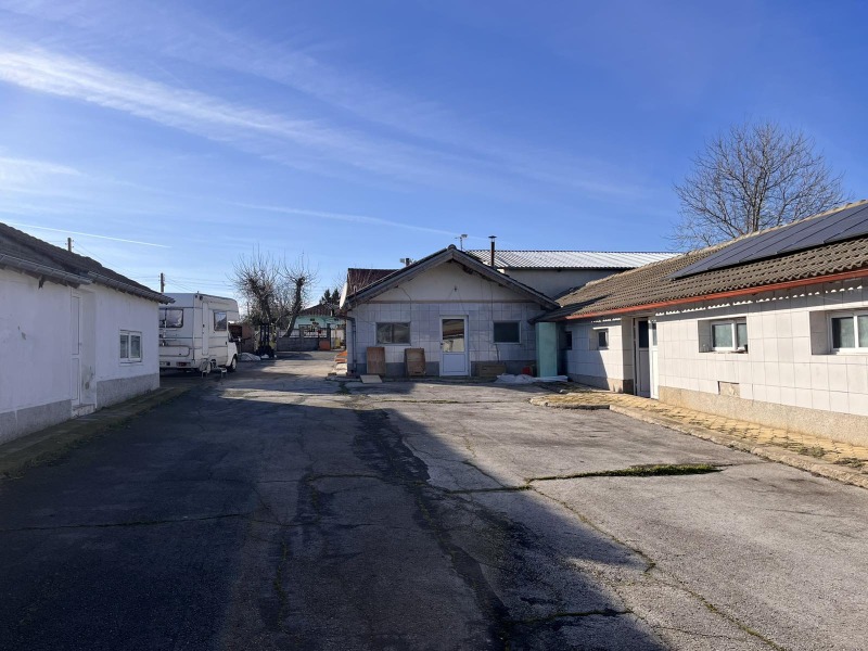 Продава ФЕРМА в област Шумен, с. Ветрище - 752 кв.м / 250 000 € » 488 957.50 лв., АДРЕС НЕДВИЖИМИ ИМОТИ - КАНТОРА ШУМЕН