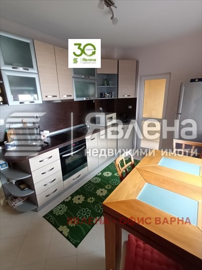 Продава 3-СТАЕН, гр. Варна, Цветен квартал, снимка 3 - Aпартаменти - 47348493