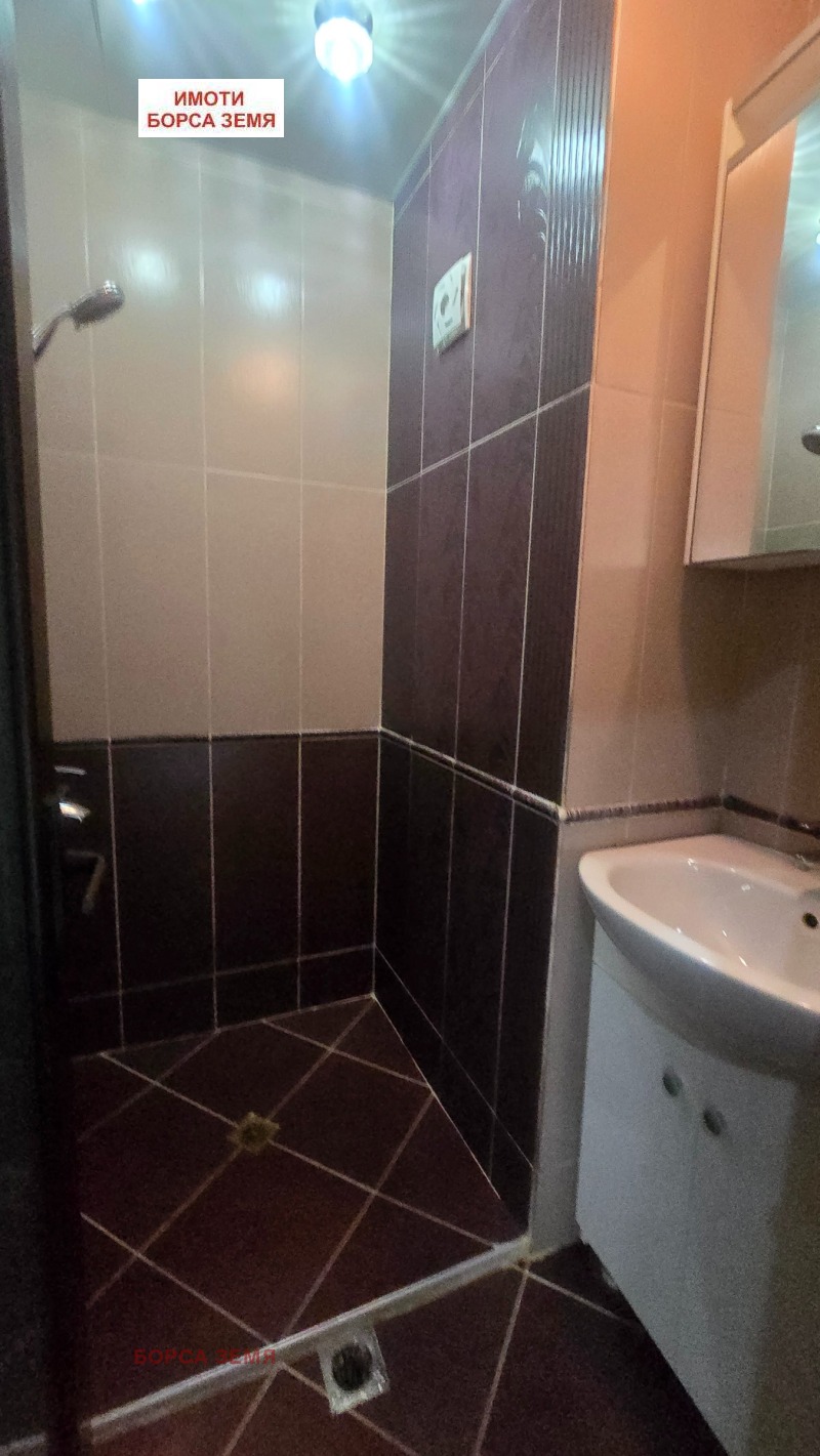 Продава 3-СТАЕН, гр. Търговище, Запад 1, снимка 8 - Апартаменти - 51728357