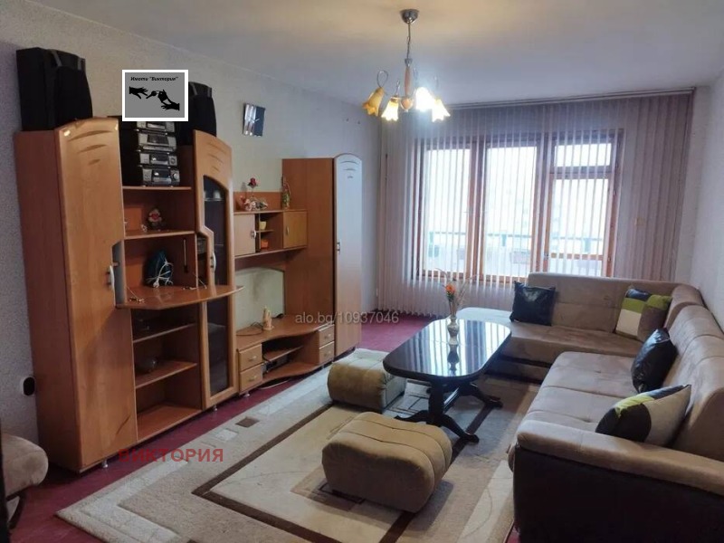 Продава 3-СТАЕН, гр. Пазарджик, Окръжна болница