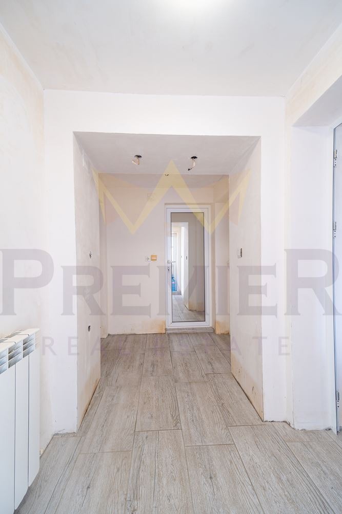 Продава КЪЩА, гр. Бяла, област Варна, снимка 2 - Къщи - 53767316