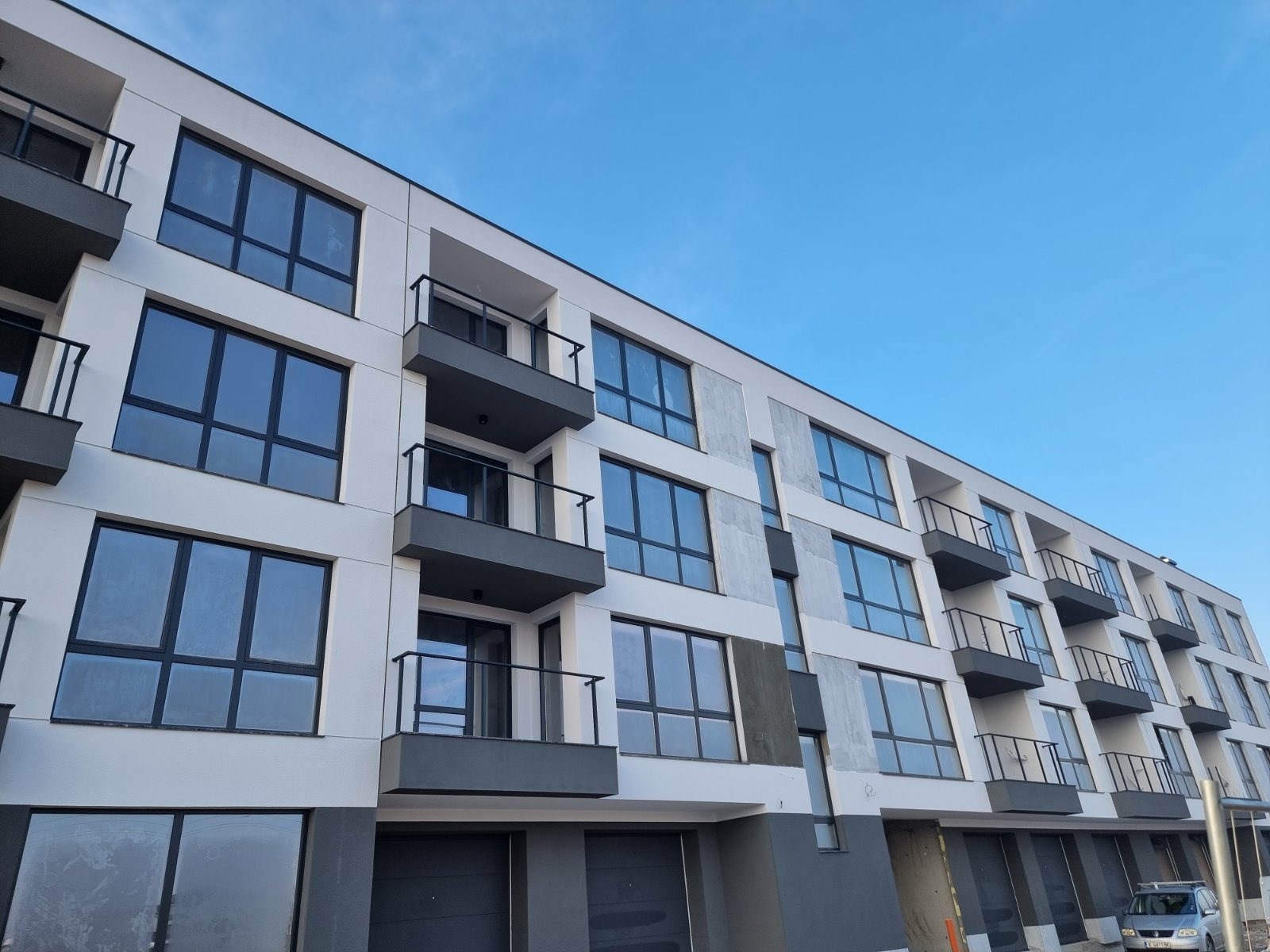 Продава 2-СТАЕН, гр. Пловдив, Остромила, снимка 2 - Апартаменти - 48783438
