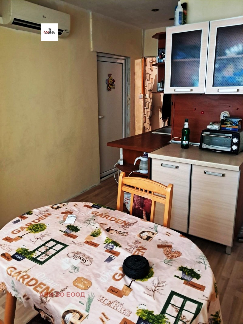 Продава 3-СТАЕН, гр. Варна, Владислав Варненчик 1