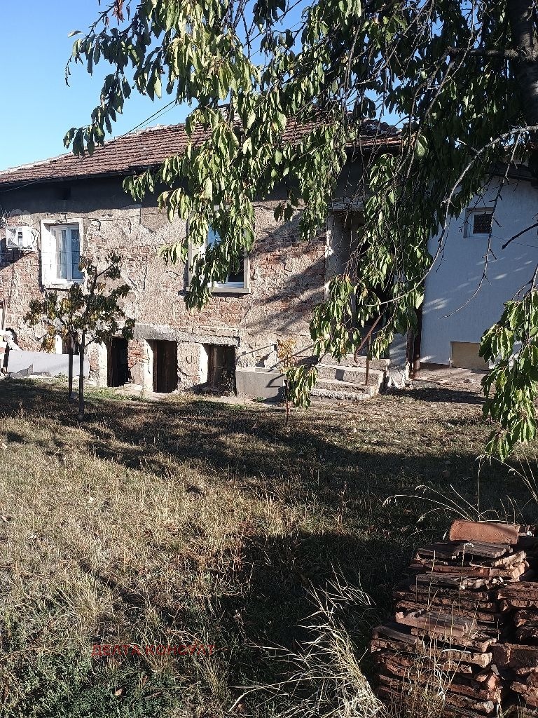 En venta  Casa Pernik , Tsarkva , 71 metros cuadrados | 42644160