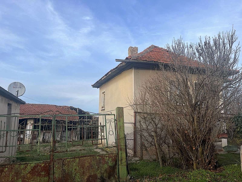 Продава КЪЩА, с. Горно Пещене, област Враца, снимка 2 - Къщи - 53229520