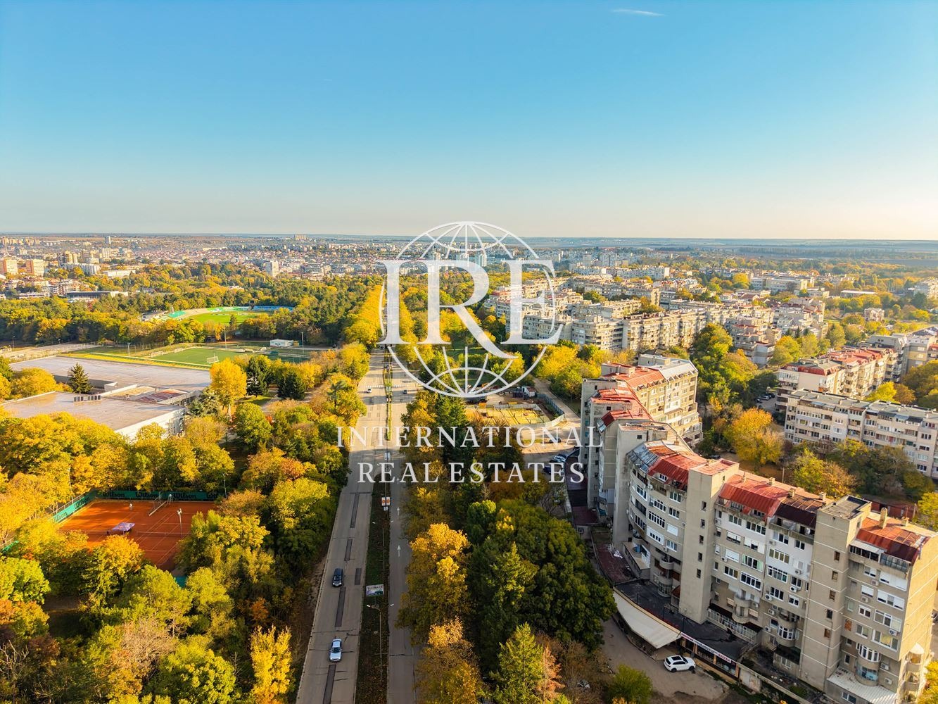 Продава МАГАЗИН, гр. Добрич, Добротица - Варненска, снимка 2 - Магазини - 52301756