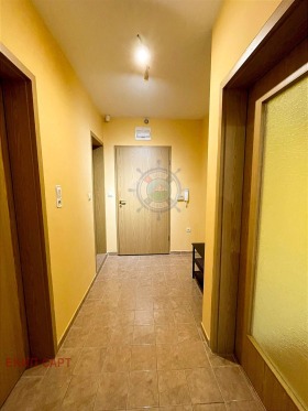 1 chambre Briz, Varna 13