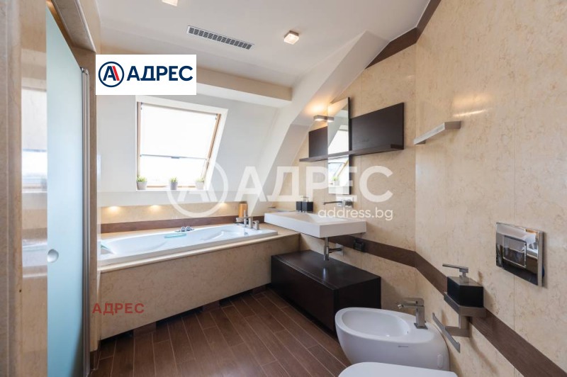 Продава 3-СТАЕН, гр. Варна, Окръжна болница-Генерали, снимка 12 - Апартаменти - 52606927