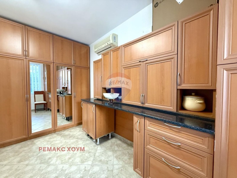 Продава КЪЩА, гр. Балчик, област Добрич, снимка 5 - Къщи - 52942447