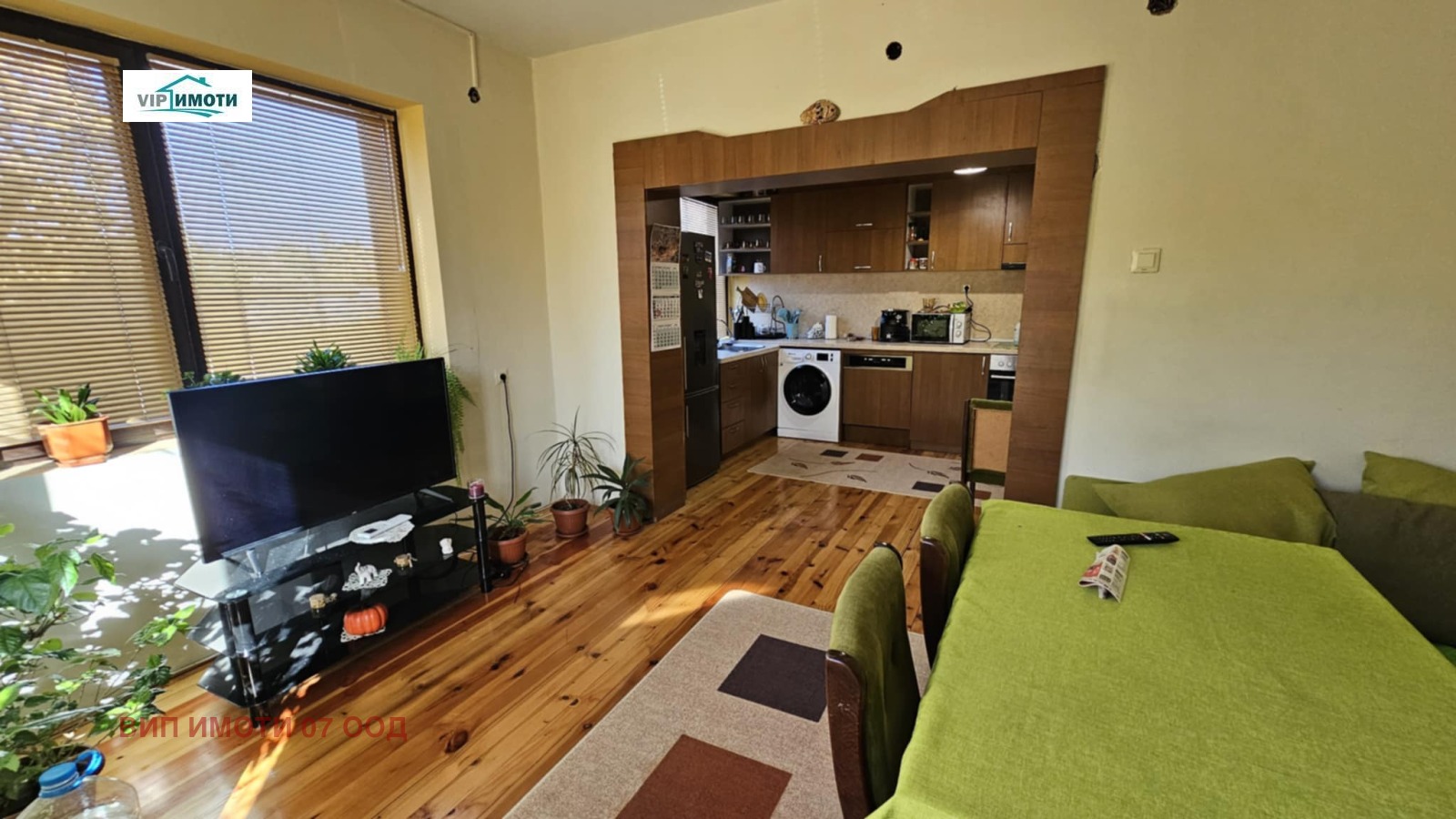 Продава ЕТАЖ ОТ КЪЩА, гр. Ловеч, Широк център, снимка 2 - Етаж от къща - 52237997