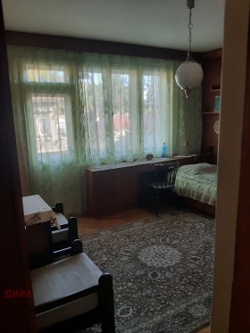 Maisonette Matematicheska gimnaziya, Shumen 9