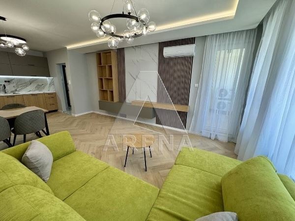 Продава  2-стаен град Пловдив , Въстанически , 64 кв.м | 11592385